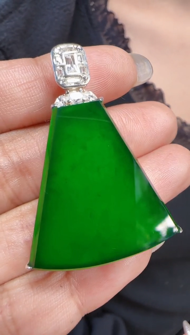 未镶嵌定制翡翠翡翠吊坠167