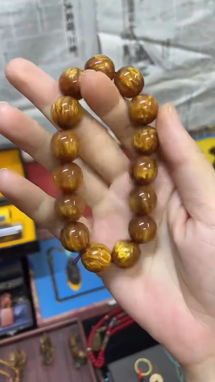 摆件主播推荐如图所示