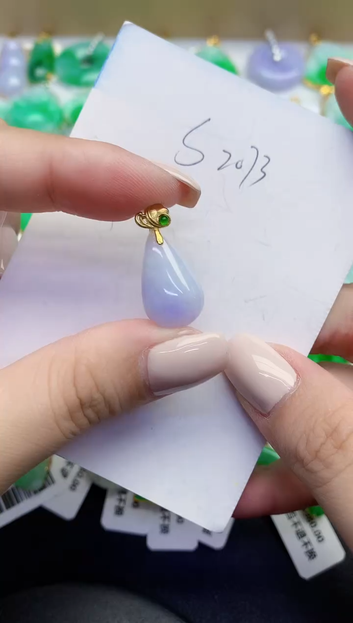 颈饰未镶嵌翡翠缅甸天然翡翠A货