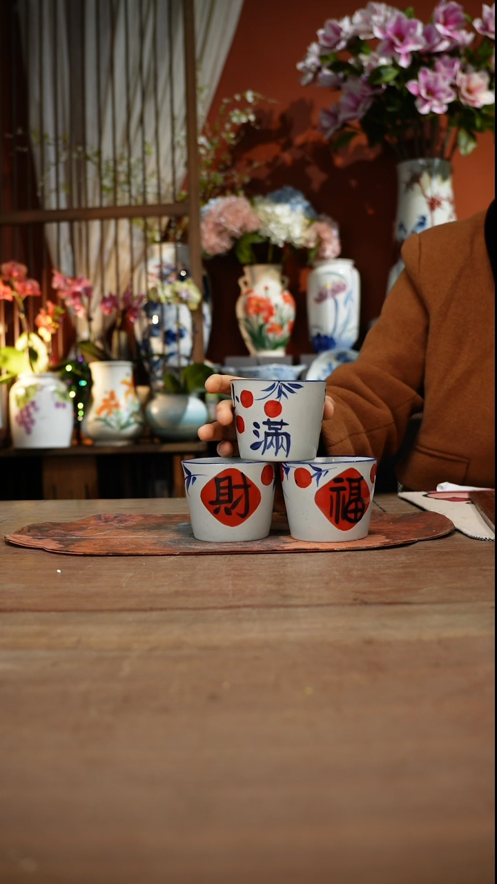 当代高温釉下彩手绘陶瓷餐具