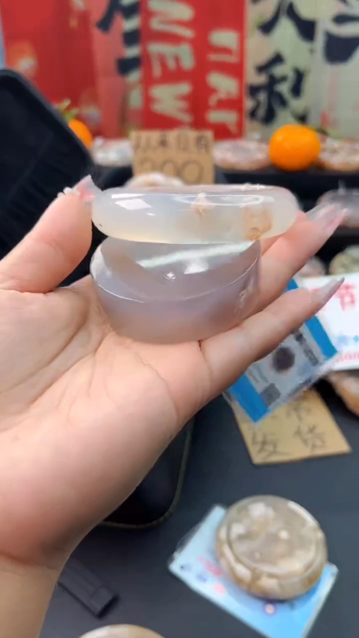 【闪购商品】石英质玉手镯未镶嵌赠送镯心（58圈口）