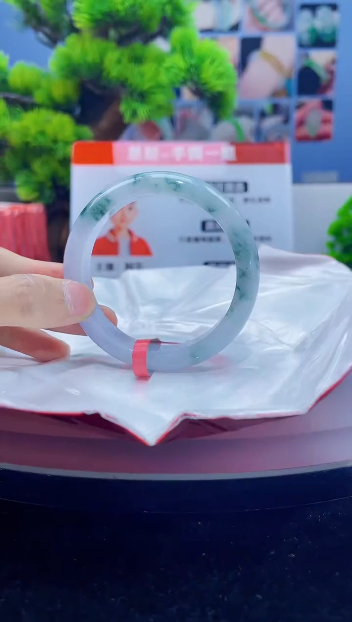 翡翠未镶嵌手镯4手镯1