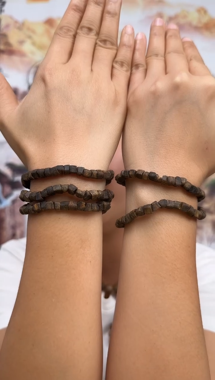 沉香沉香碎屑+S6/7沉水白奇沉香卡6/7不规整随型碎银多样性发一