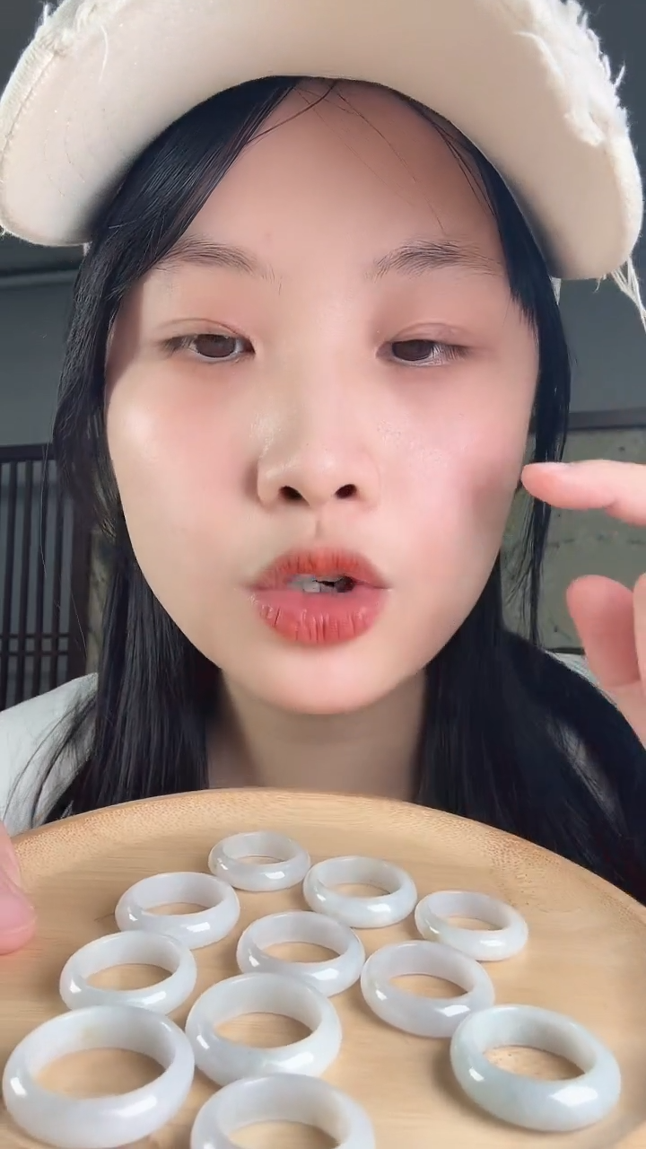 颈饰未镶嵌翡翠翡翠多样性发其一