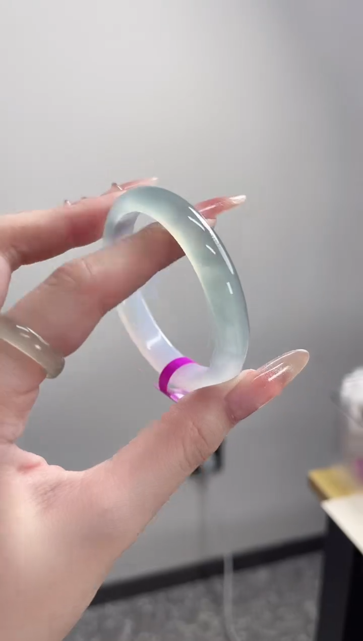 【闪购商品】玛瑙/玉髓手镯未镶嵌52圈 需要包容