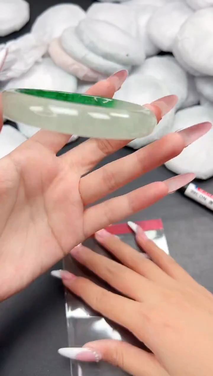 精品手镯，一物一拍T-099