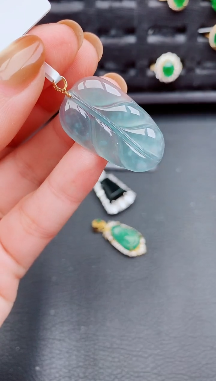 【闪购商品】翡翠颈饰18K金镶嵌天然a货翡翠879