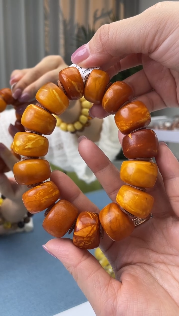 【闪购商品】蜜蜡珠宝奇石未镶嵌假一罚十，微瑕发一件081.