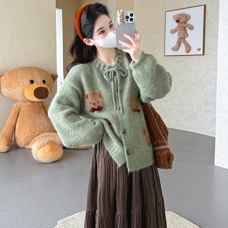 高级感2025秋冬季女装新款加厚小熊卡通毛衣压褶半身裙时尚两件套