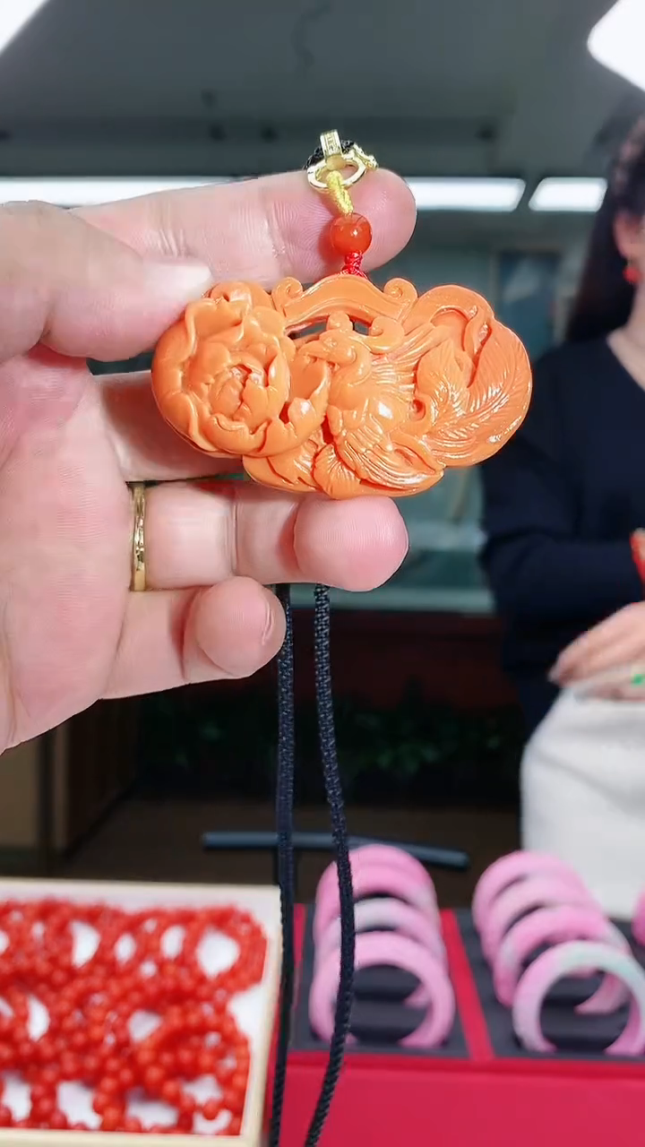 【闪购商品】翡翠颈饰未镶嵌D237吊坠