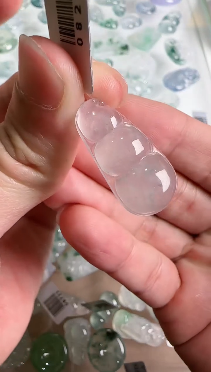 【闪购商品】翡翠吊坠(不含链)未镶嵌··