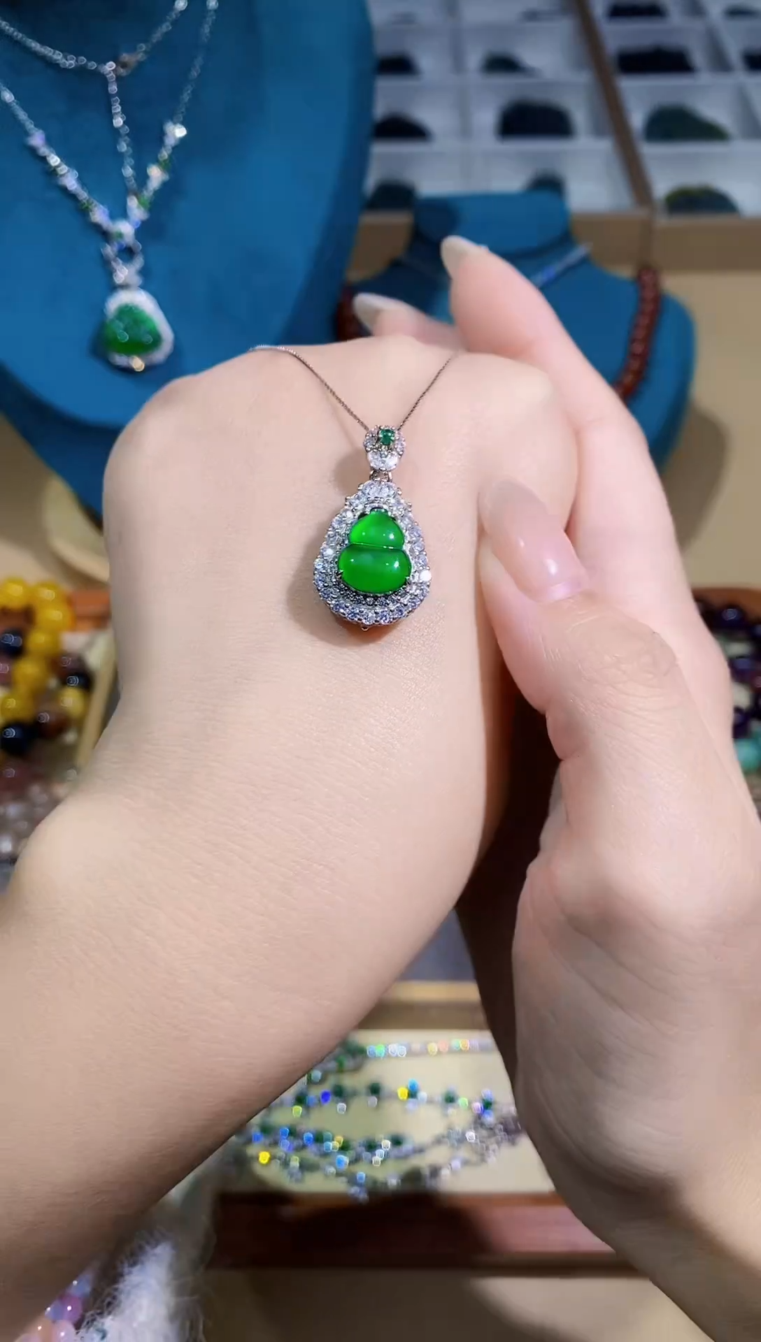 【闪购商品】翡翠吊坠(赠链)银S925镶嵌多样性发其一【31】