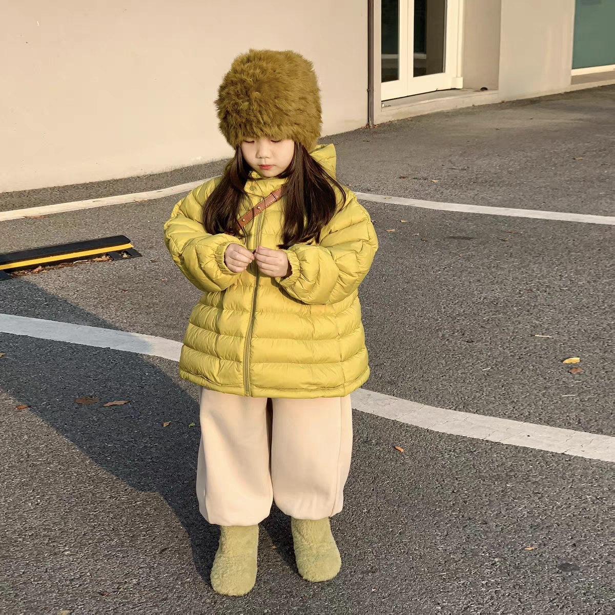 女童加厚棉服冬装2025新款儿童女宝宝保暖连帽外套洋气黄色面包服