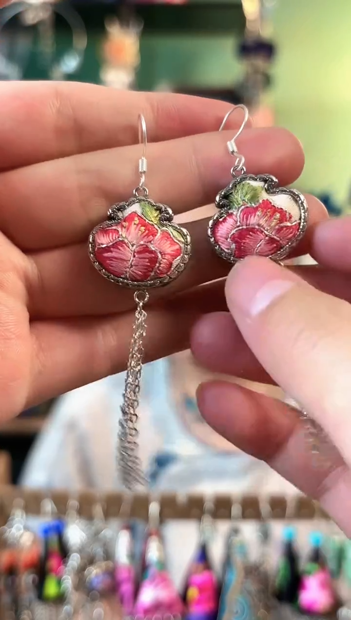 织绣彩云南阁非遗老绣饰品253