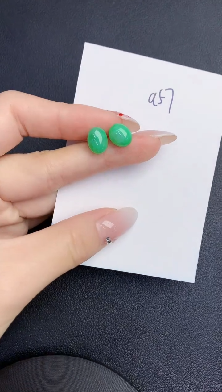 【闪购商品】翡翠颈饰18K金镶嵌000000000000