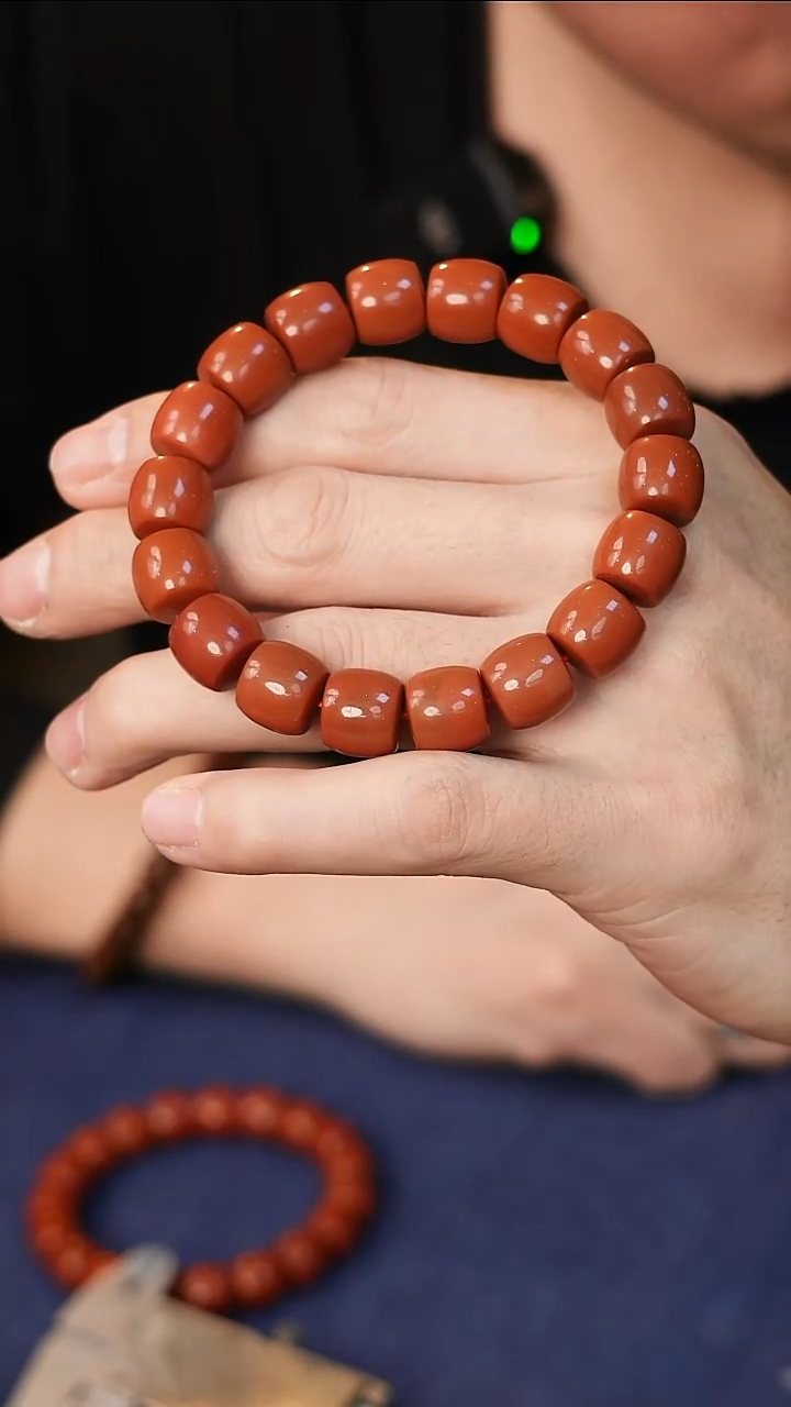 未镶嵌手链南红玛瑙13+直切