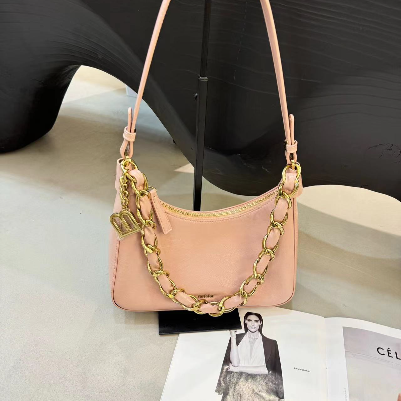 2025秋冬新款腋下潮流复古单肩斜挎包时尚女包 12970