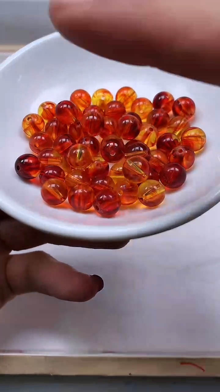 裸石血珀未镶嵌M112 血 珀8mm25个12元