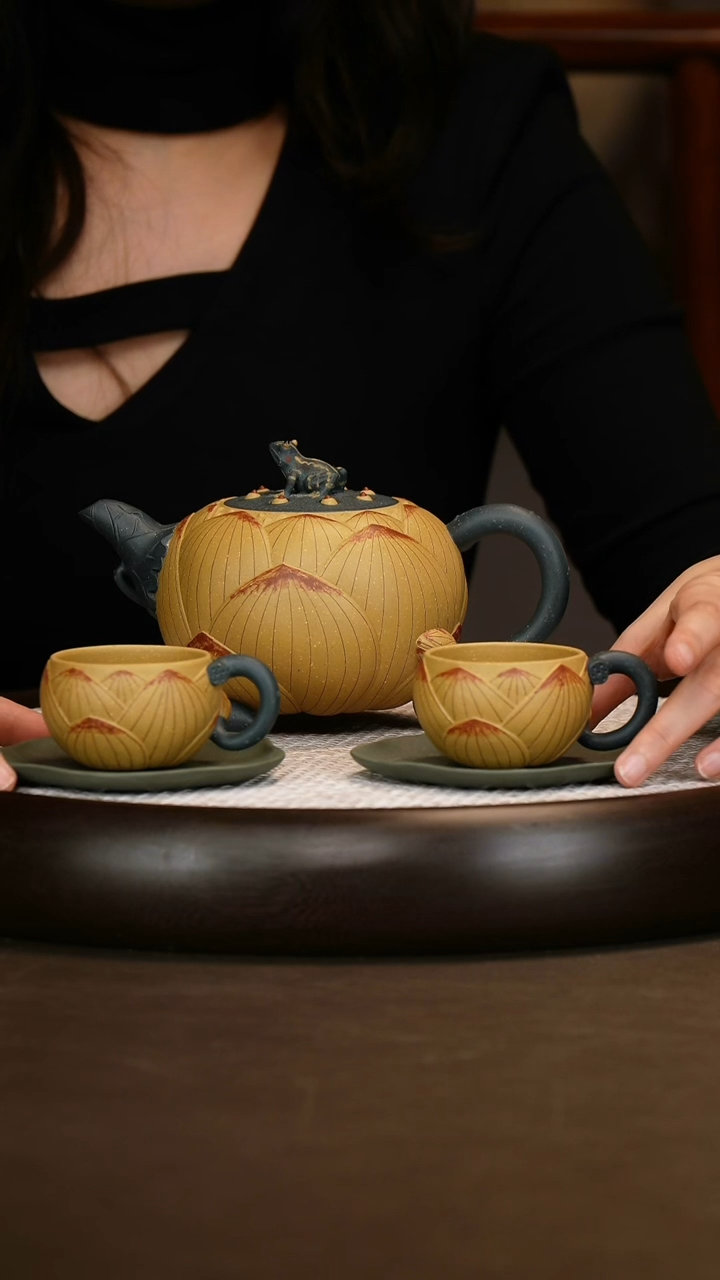 【蒋艺华】青蛙莲子套组 280c+六个柿子的事事如意+蒋老画