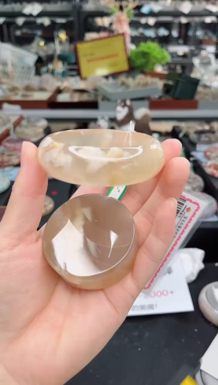 【闪购商品】石英质玉手镯未镶嵌57圈口（赠品镯心）3600092