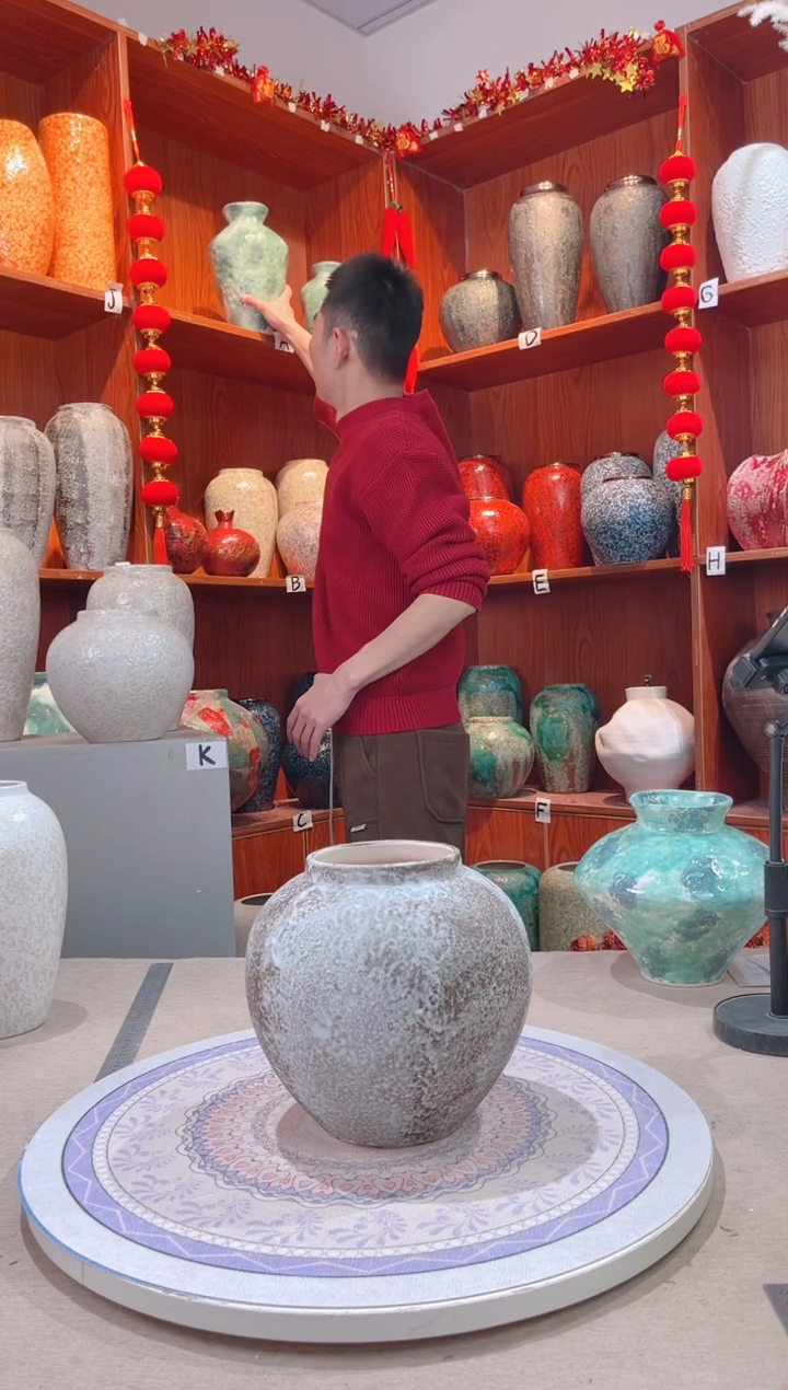 【闪购商品】瓶雪花秀  小号 陶瓷花瓶 无花