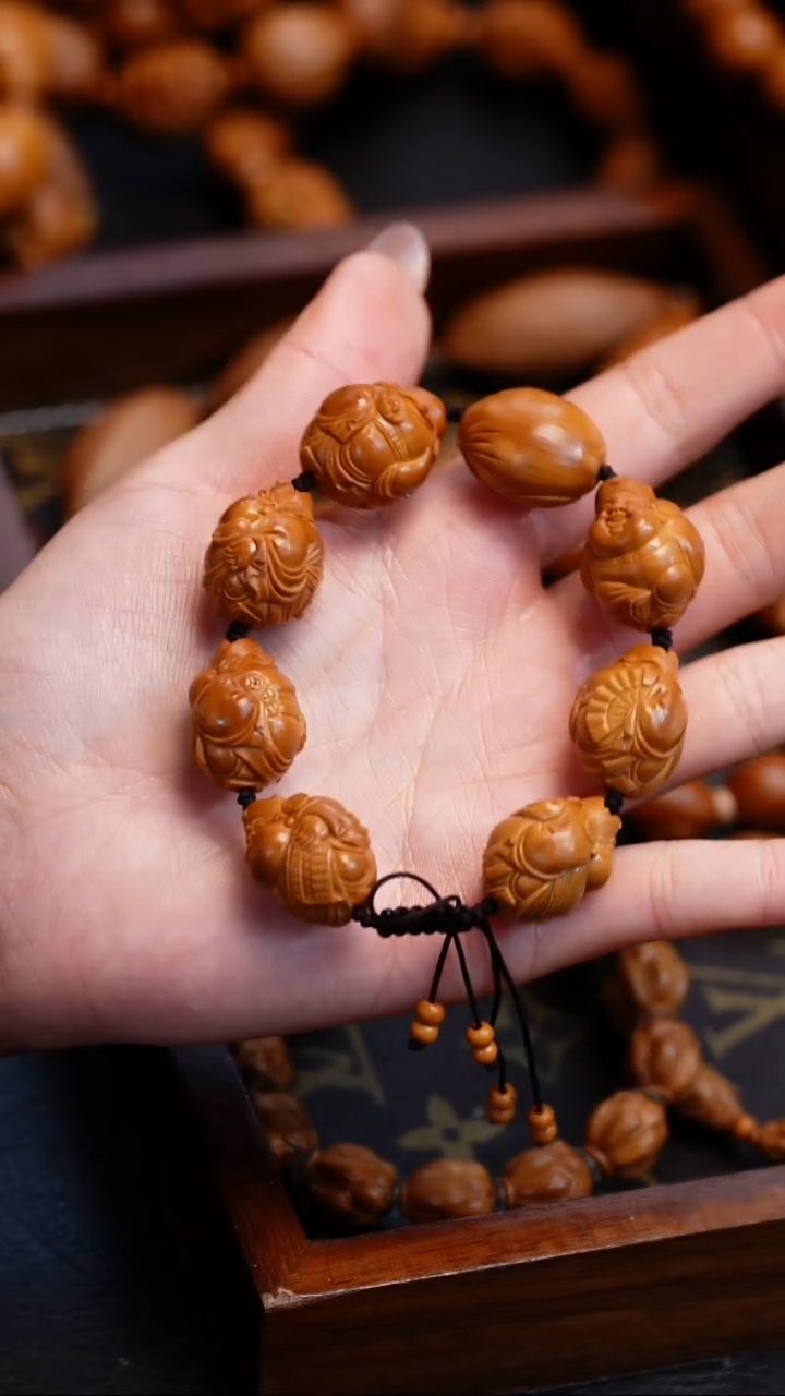 【闪购商品】橄榄核吊坠苏工橄榄核