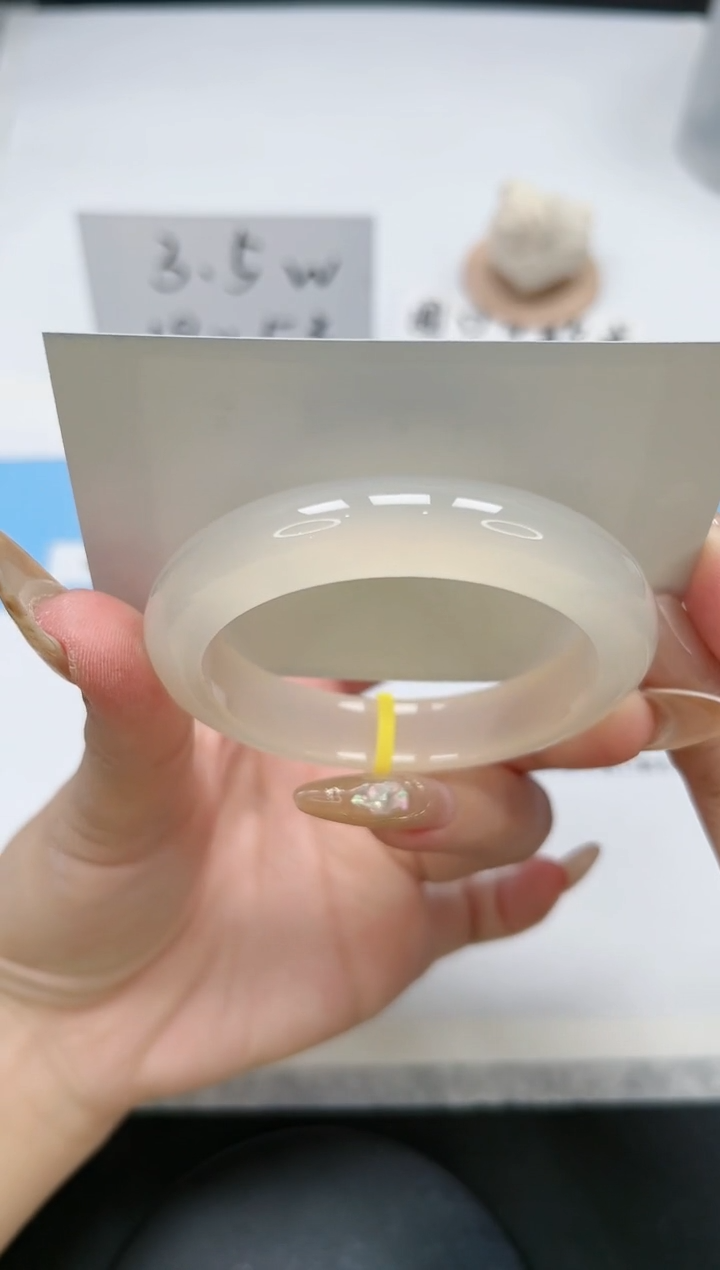 【闪购商品】玛瑙/玉髓手镯未镶嵌200/香槟55.1