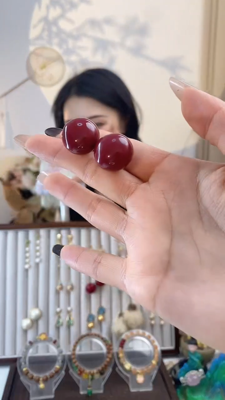 铜合金合金无2-3安可拉红珠珠耳钉