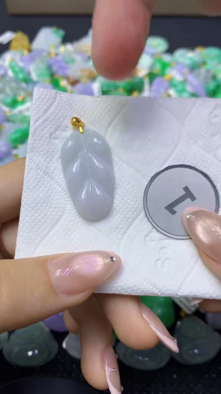 颈饰未镶嵌翡翠天然缅甸翡翠A货