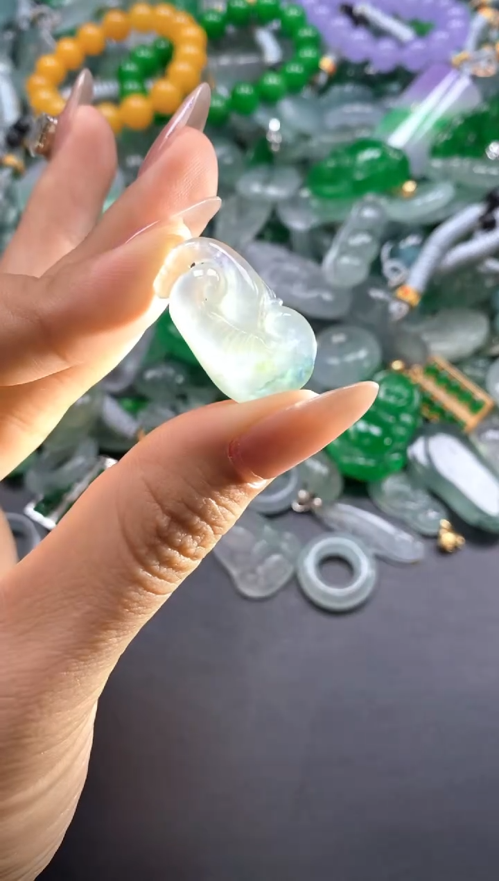 颈饰未镶嵌翡翠(配扣头多样性发其一）152