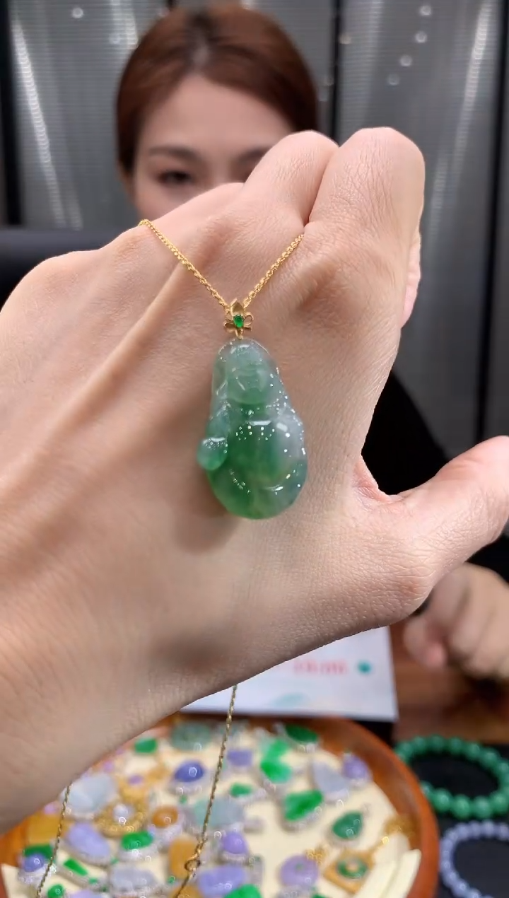 吊坠(赠链)18K金镶嵌翡翠34布袋佛一套