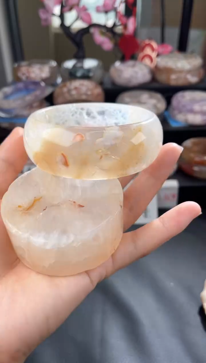 【闪购商品】石英质玉手镯未镶嵌65