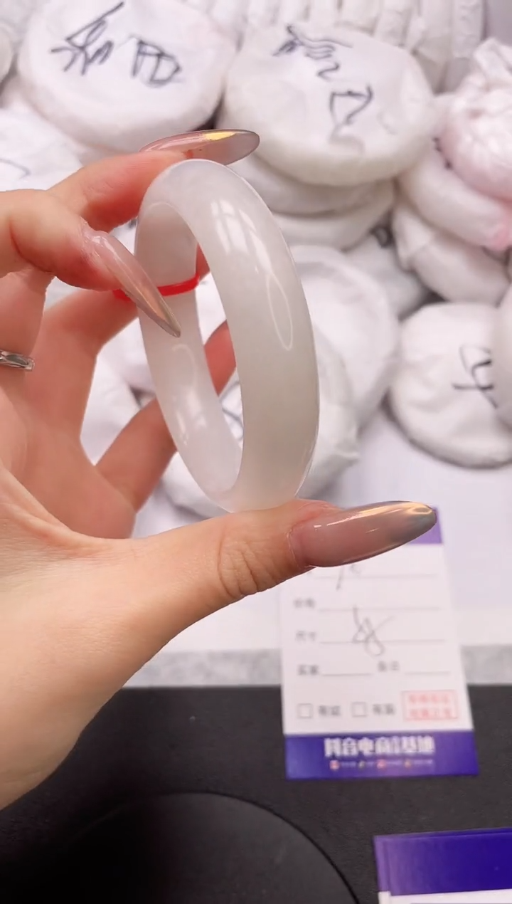 【闪购商品】和田玉手镯未镶嵌26K96-54