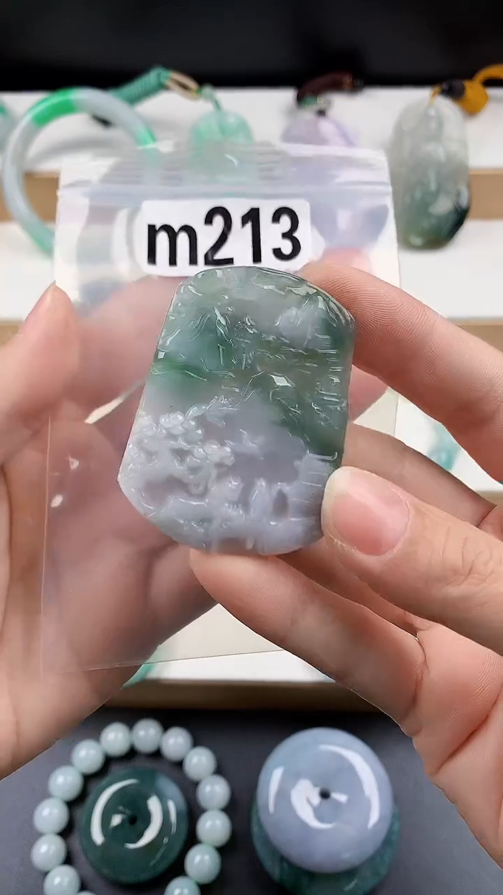 颈饰未镶嵌翡翠天然翡翠吊坠挂件