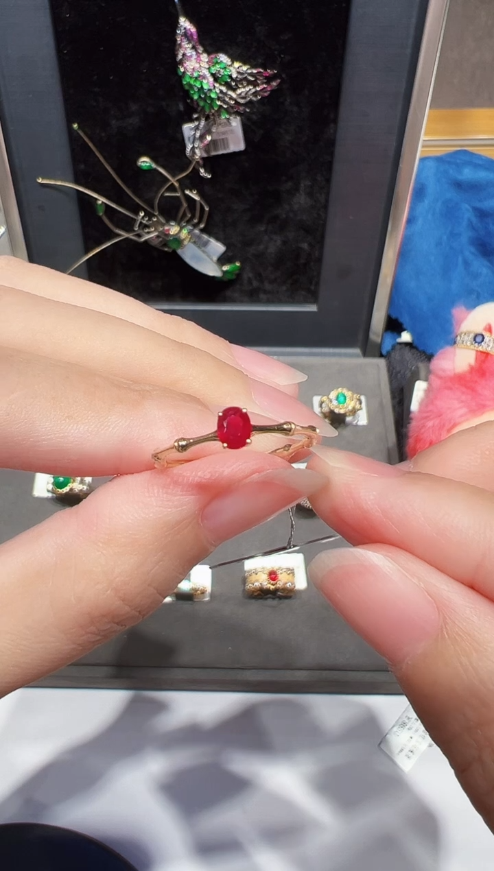 18K金镶嵌戒指红宝石缅甸0.28ct