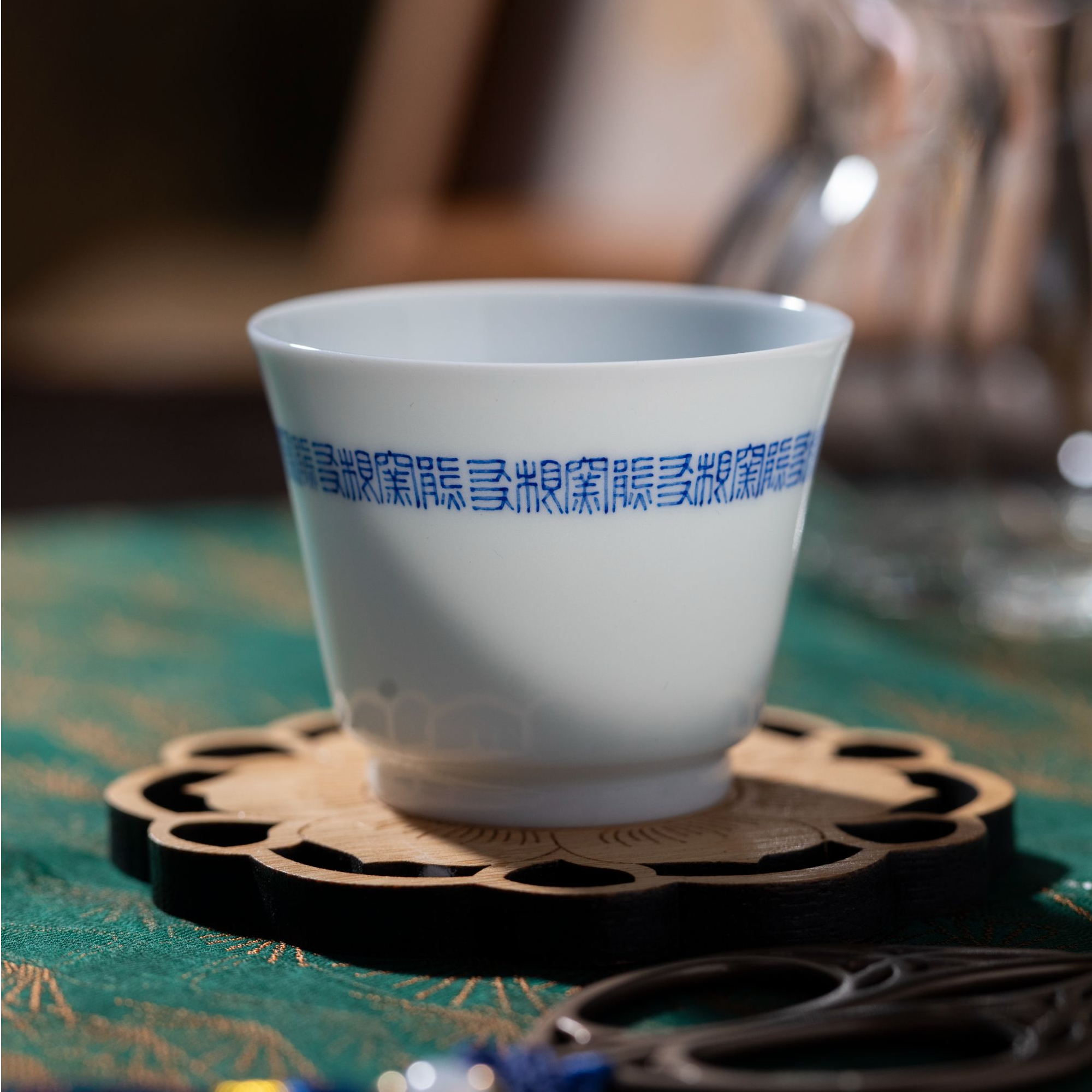 熊友根窑经典马蹄杯景德镇陶瓷手绘纯手工品茗主人杯花纹中式