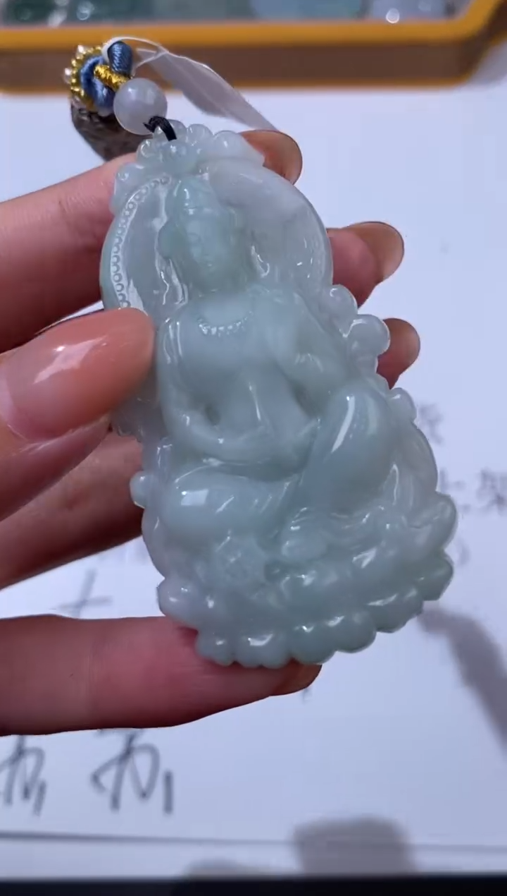 未镶嵌挂件翡翠309852  多人