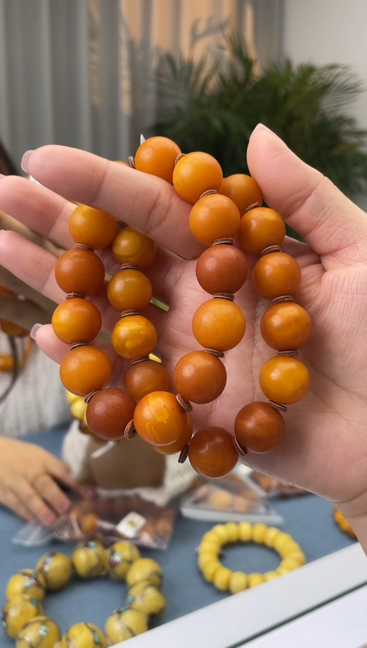 【闪购商品】蜜蜡珠宝奇石未镶嵌假一罚十，微瑕多样性发一件028.15