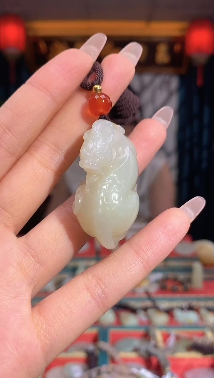 和田玉未镶嵌颈饰貔貅