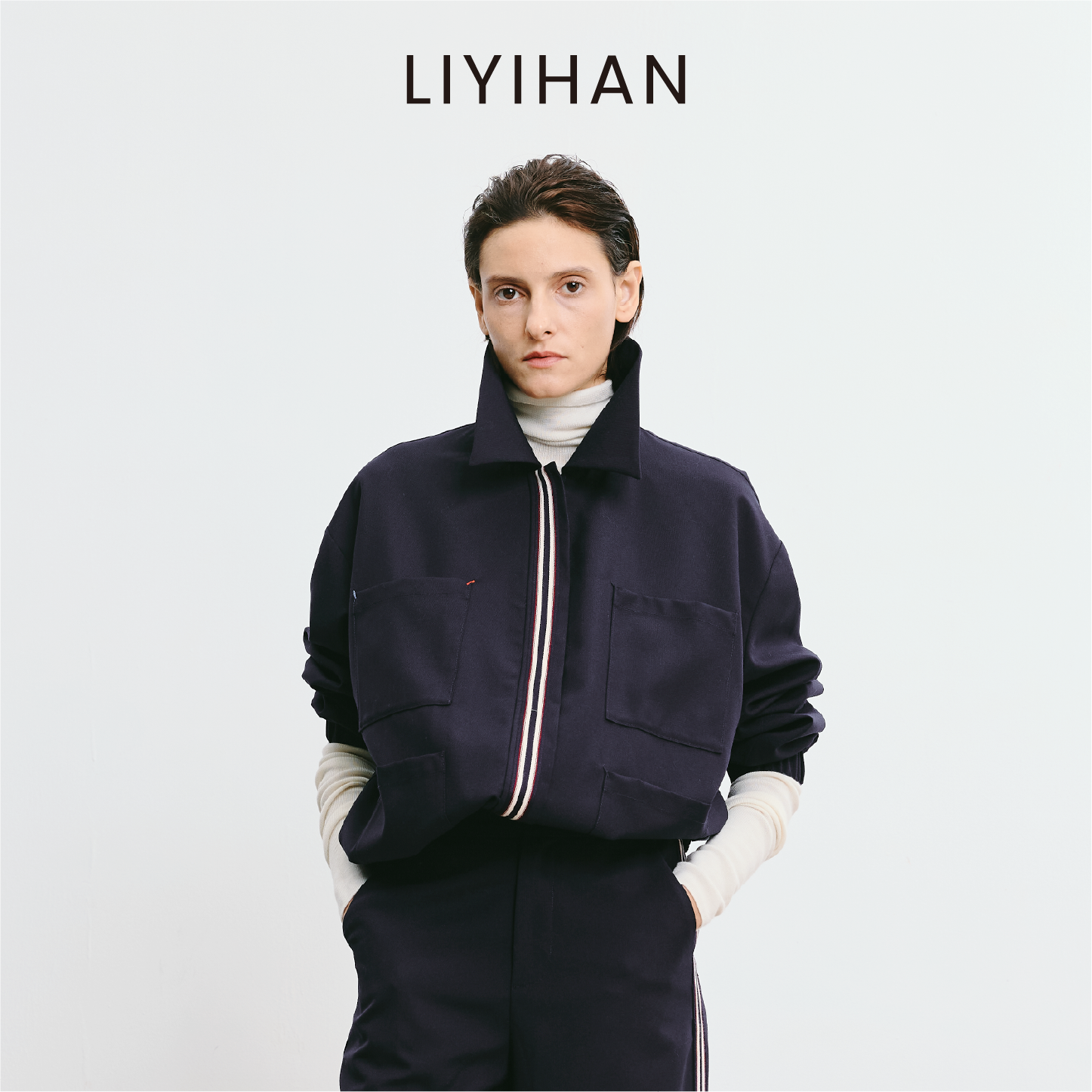 LIYIHAN 2025秋季新款通勤羊毛夹克短外套藏蓝色女套装小众设计感