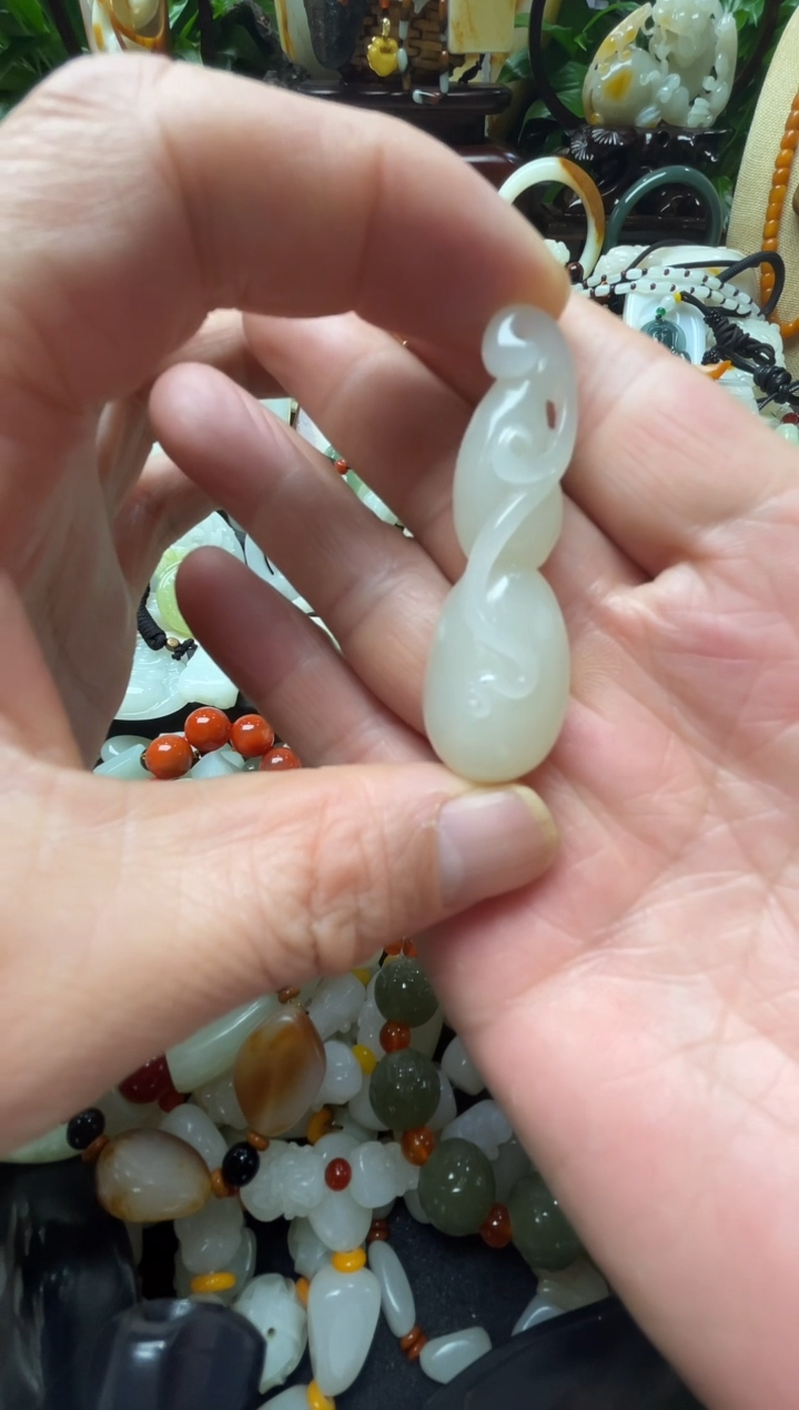 未镶嵌和田玉挂件挂件