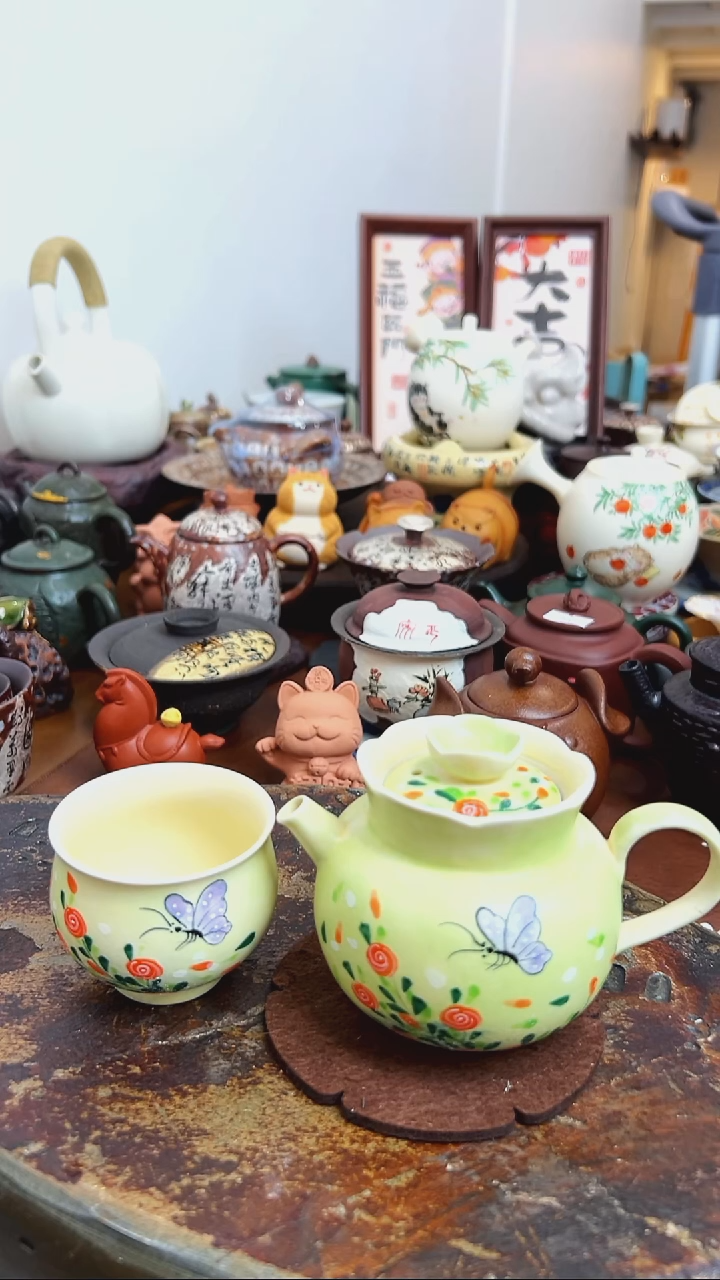   【茶瓷物语】蝴蝶壶配杯