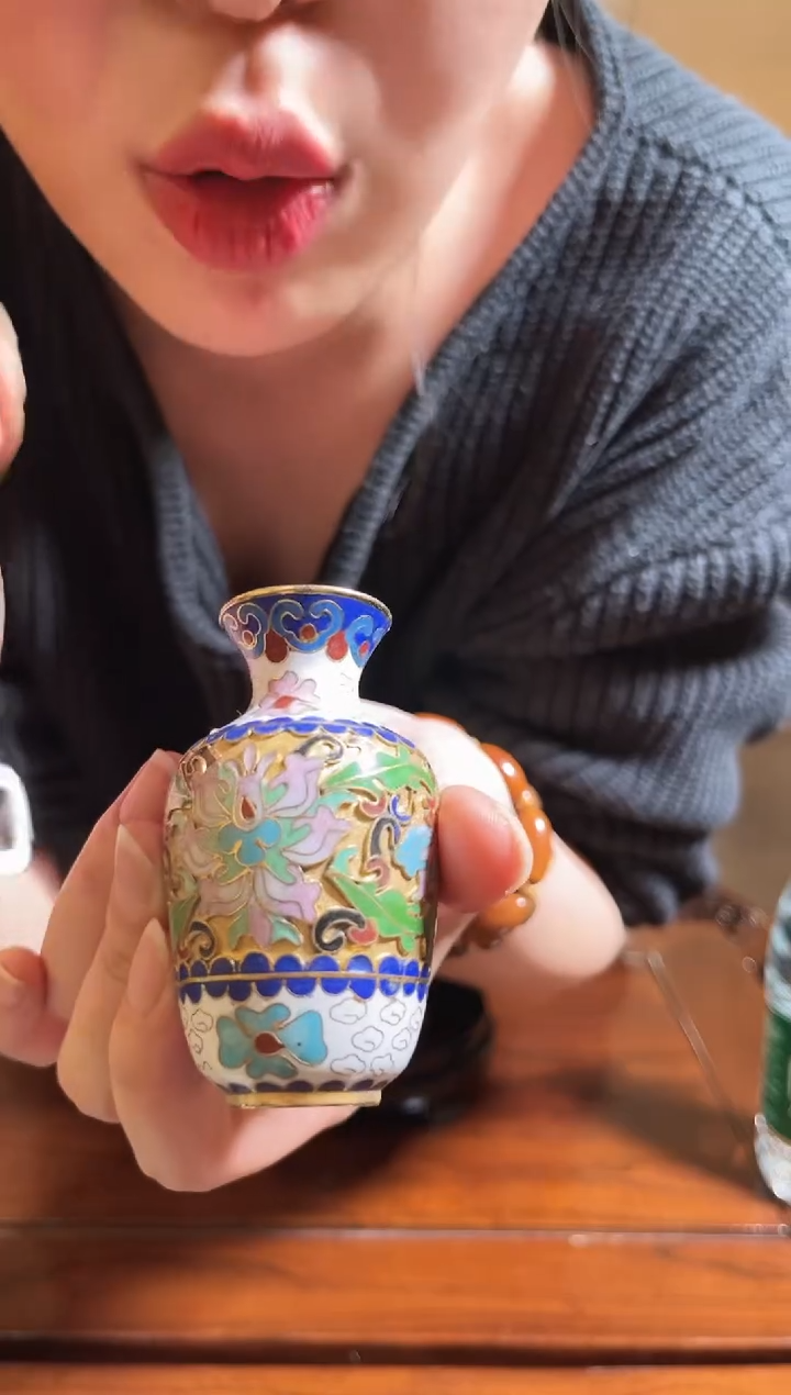 非遗记忆 景泰蓝金地赏瓶 小