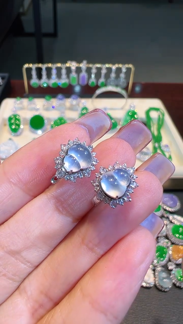 【闪购商品】翡翠耳饰18K金镶嵌翡翠