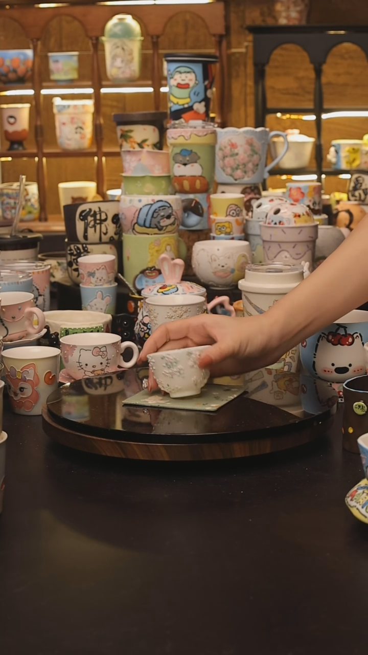 景德镇釉下彩绘设计师款式陶瓷