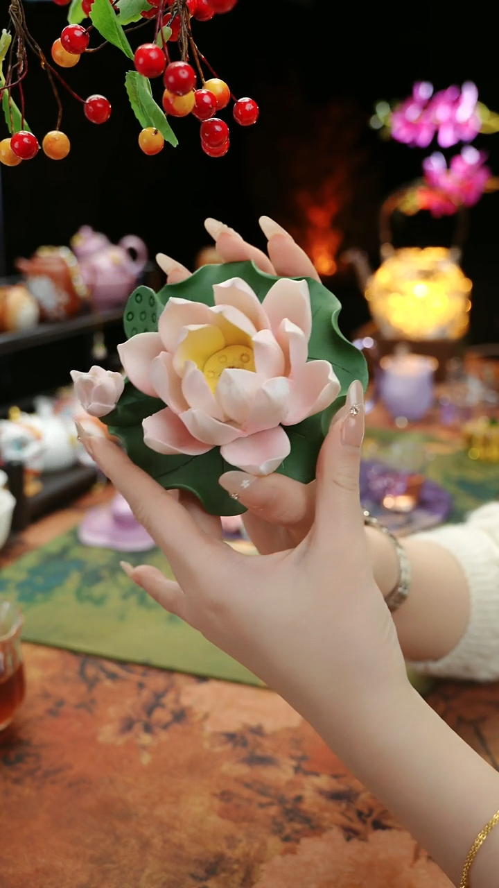 【闪购商品】陶瓷荷花摆件香插扩香器