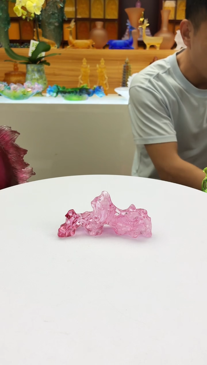 手工艺品琉璃粉色寿山石毛笔架11*5公分