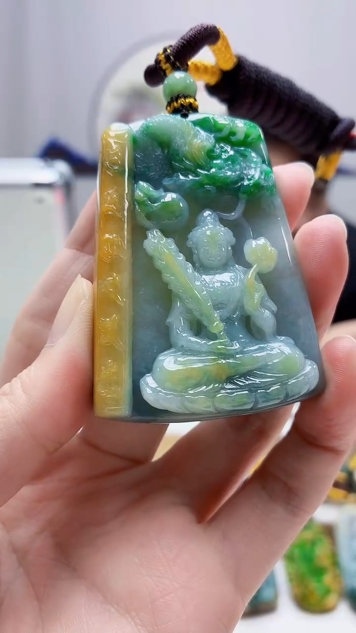 未镶嵌定制翡翠5060zm-毛货挂件虚空96