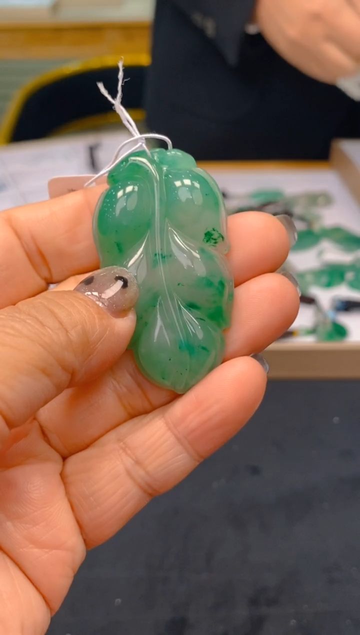 【闪购商品】石英质玉颈饰未镶嵌冰美人非洲翠037