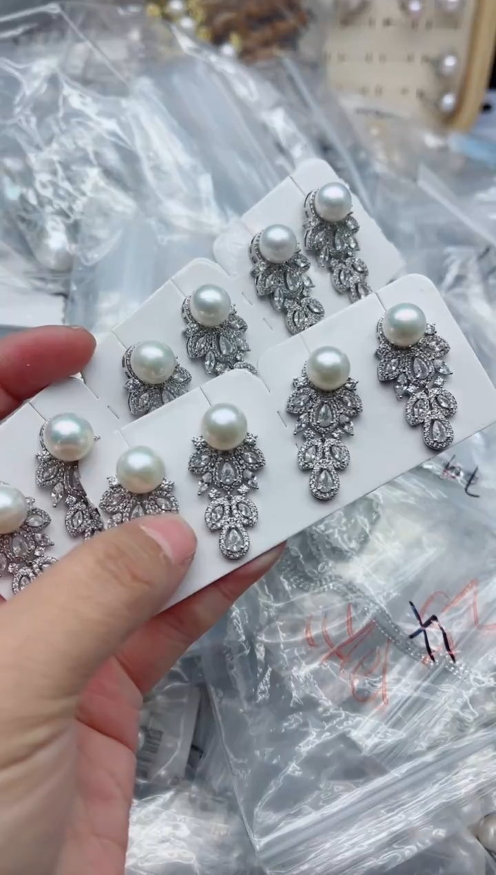 未镶嵌耳饰淡水珍珠多样性发其一，非无暇